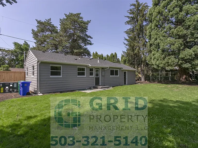 336 NE 128th Ave — Photo 17