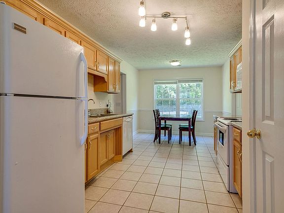 5th image of 4024 Snowbird Dr