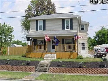 35 Gilbert Ave photo 1