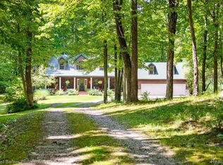 4275 Sebring Dr, White Lake, MI