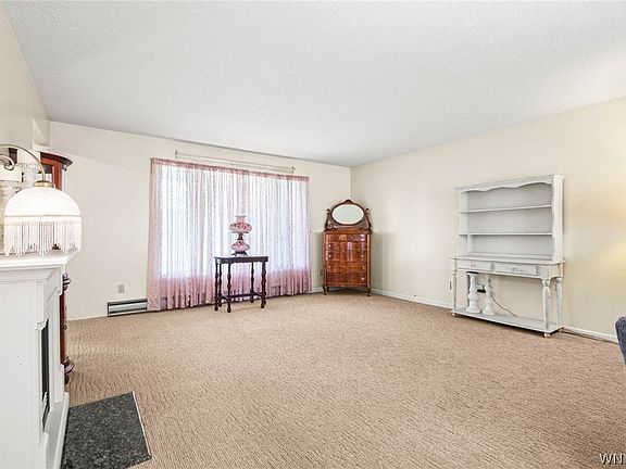 4th image of 6915 Cole Rd