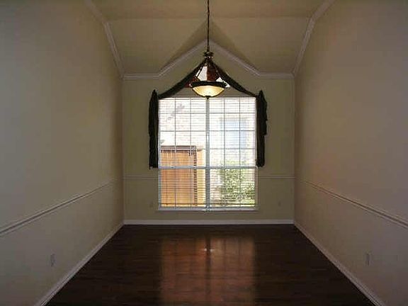 2nd image of 9514 Enmore Ln