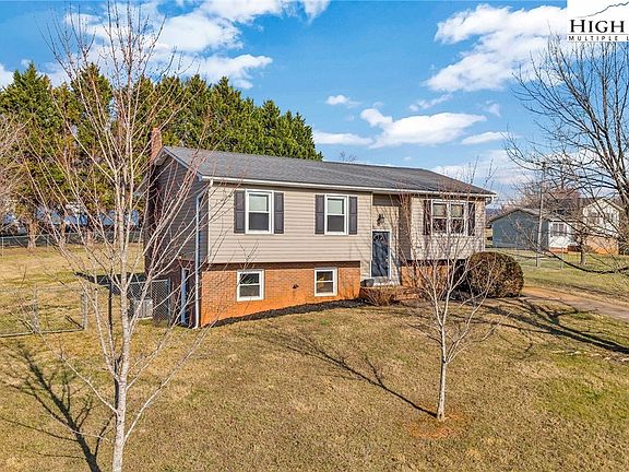 2nd image of 166 Lynnewood Drive