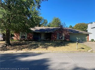 2900 S 96th St, Fort Smith, AR 72903