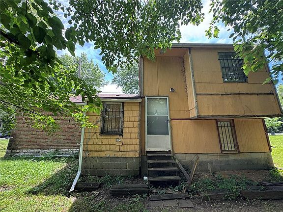 4th image of 8126 Lydia Ave