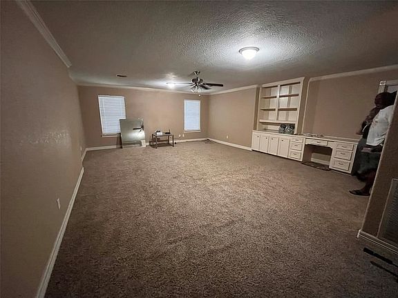 3rd image of 5723 Kiowa Timbers Dr