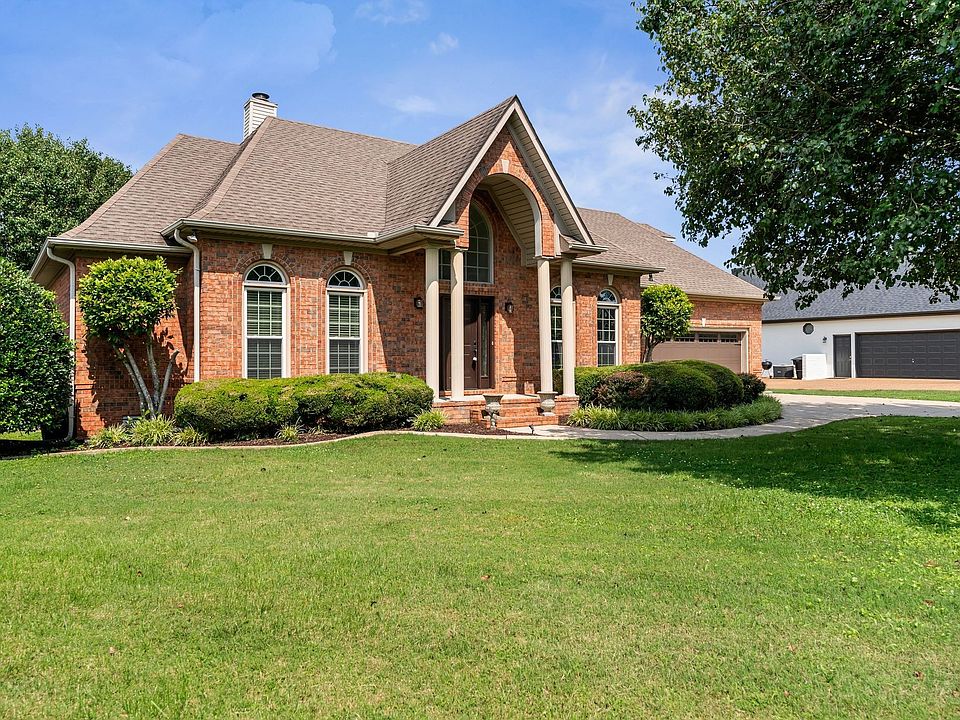 1st image of 375 Natchez Trace Ct