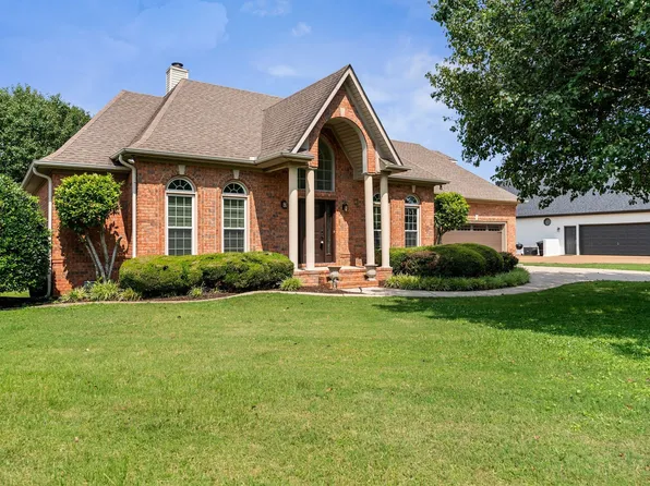 375 Natchez Trace Ct, Murfreesboro, TN 37127