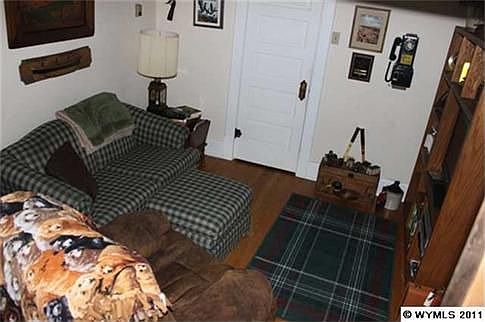 3rd image of 519 E Adams Ave