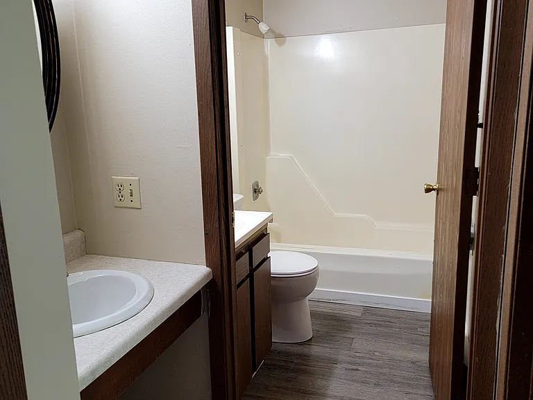 1138 Imperial Cir #2 — Photo 6