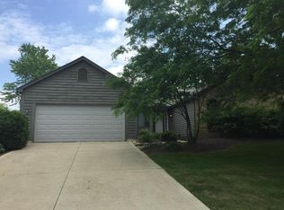 949 Harmony Ct, Columbus, OH 43230