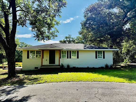 2nd image of 708 N Houston Lake Blvd