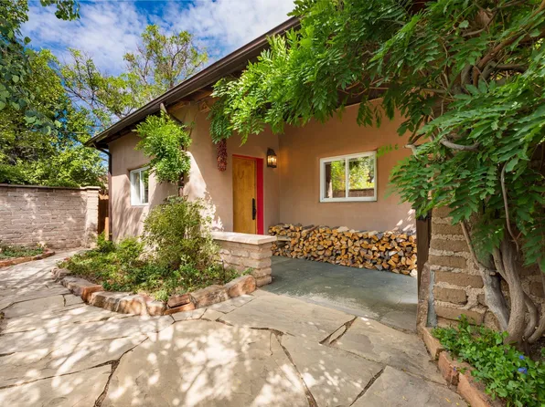 831 Ninita St, Santa Fe, NM 87505