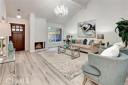 2 bed, 1184 sqft, $4,200 — Photo 4