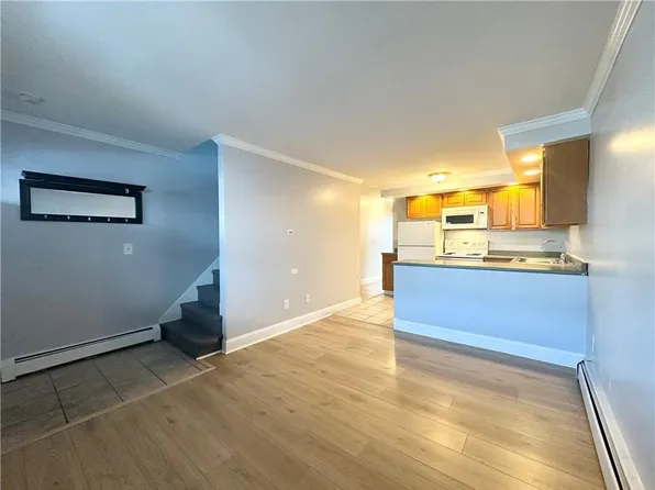 20 Hurdis St APT 16, North Providence, RI 02904