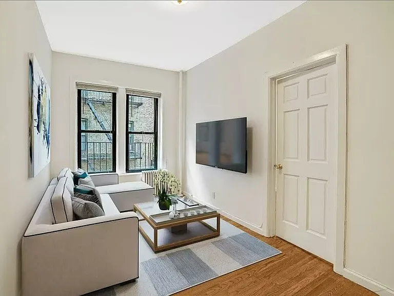335 E 95th St #4C — Photo 1