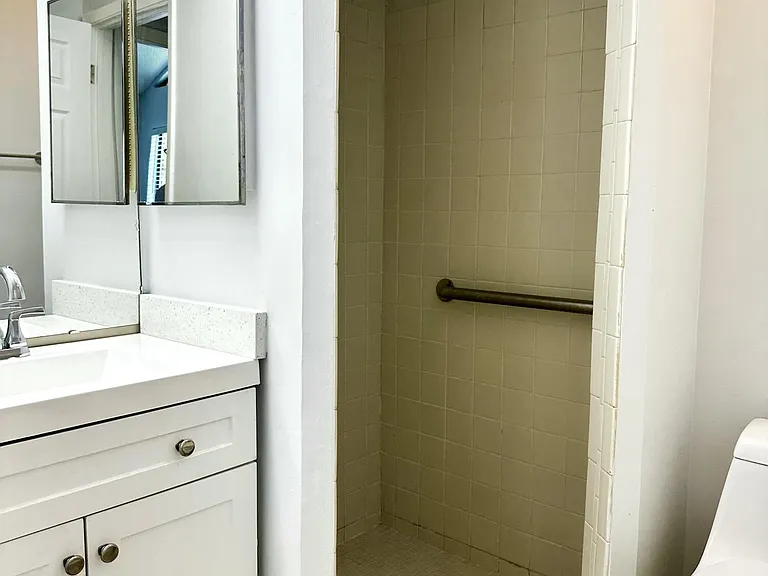 2451 Whispering Woods Blvd #3 — Photo 5