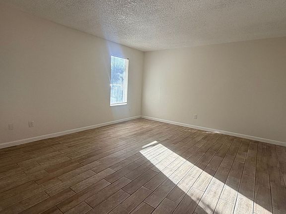 4th image of 615 Kern St #8
