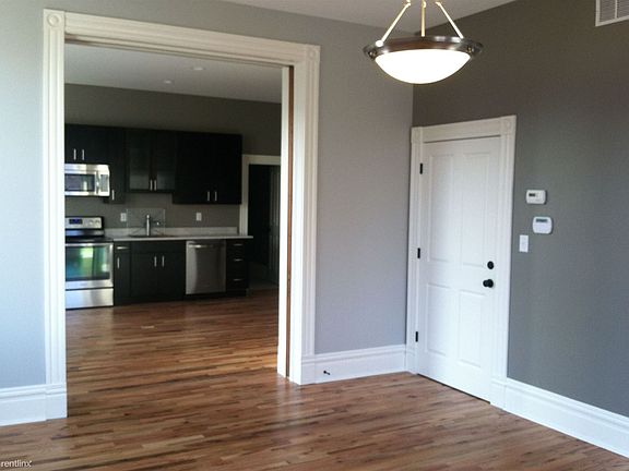 Living Room/Kitchen