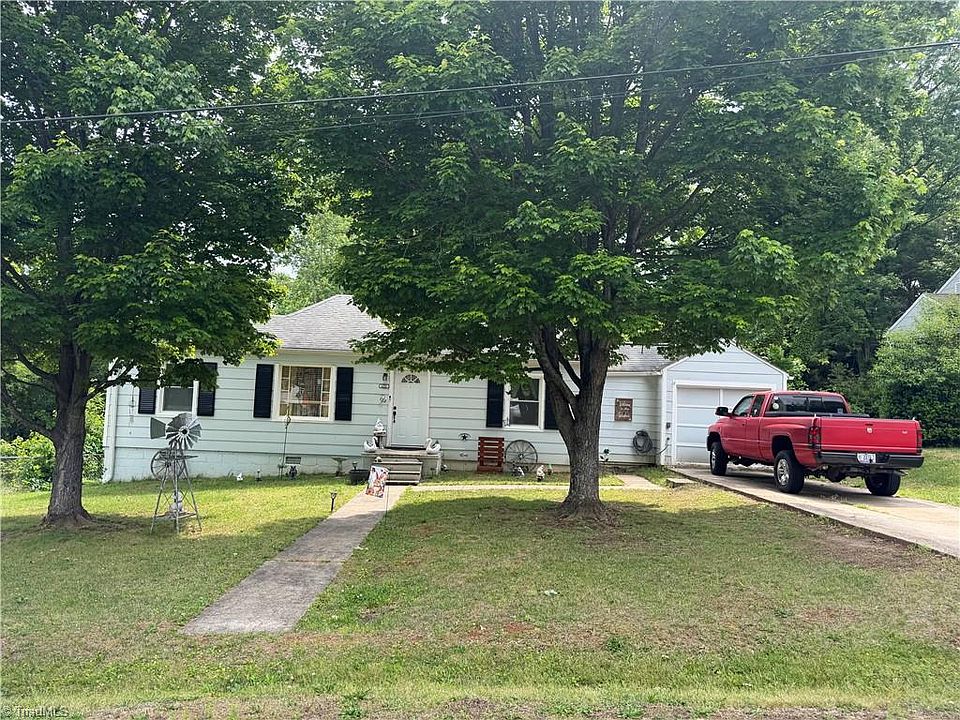 1st image of 432 Friddle Dr