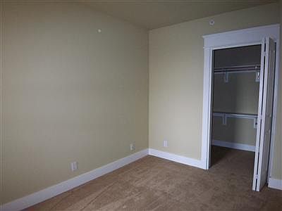 Bedroom with Walk-in Closet