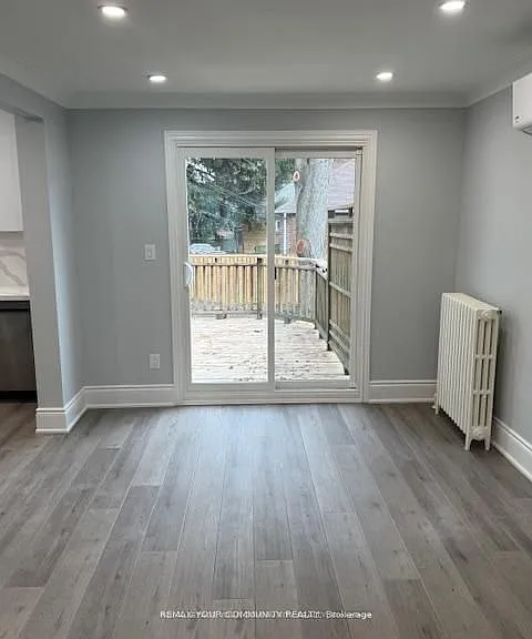 2091 Avenue Rd — Photo 2