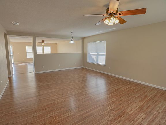 3rd image of 75280 Ravenwood Dr