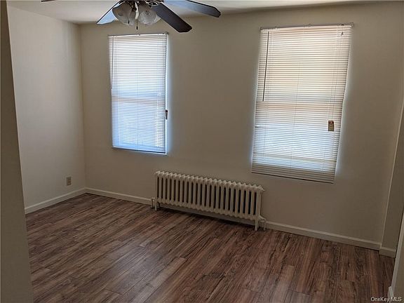 3rd image of 87 Ashford Ave