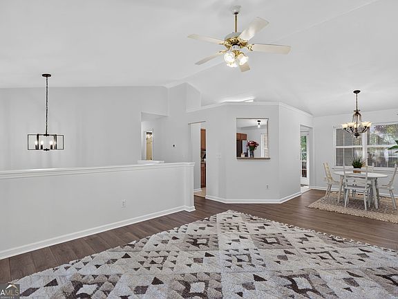 5th image of 108 Cedars Glen Way