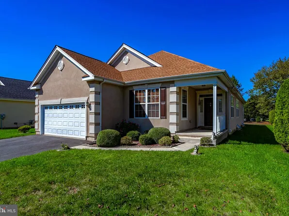4 Georgetown Ct, Allentown, NJ 08501