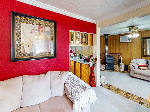 3rd image of 1717 N Penasco Dr