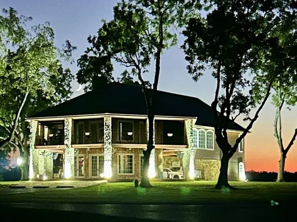 70 Pippens Rd, Mangham, LA 71259