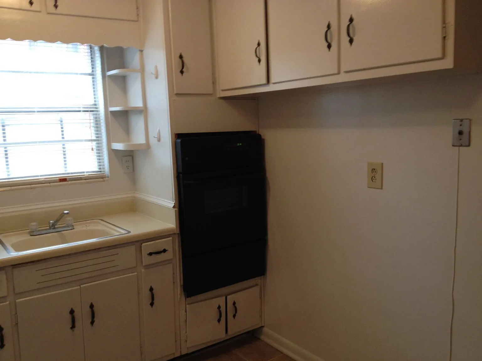 1 bed, 1.0 bath, 700 sqft, $1,175 — Photo 3