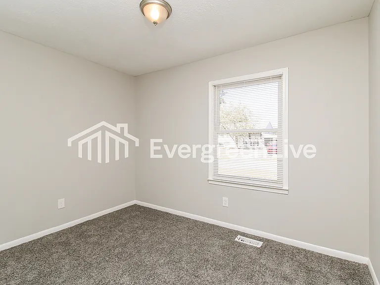 245 Hummingbird Way — Photo 11