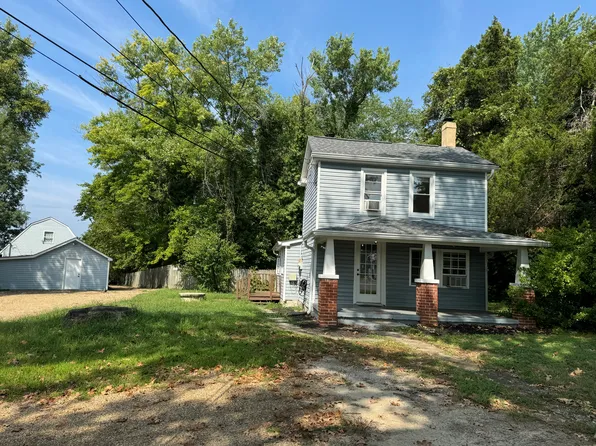 1005 Manning Dr, Fredericksburg, VA 22405