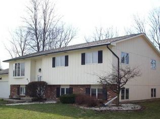 613 Grandview Dr, Normal, IL 61761