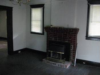 4th image of 321 Baptist Ave
