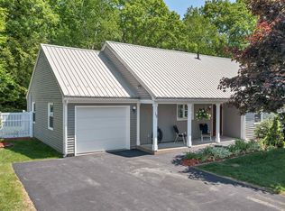 15 Oak Dr, Belmont, NH 03220