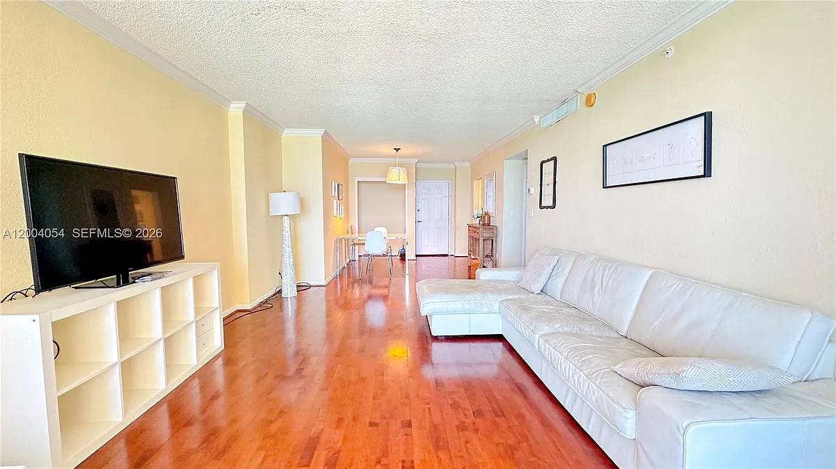 Building Photo - 2501 S Ocean Dr #820