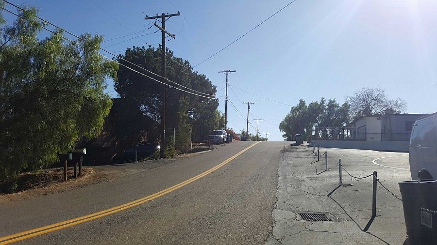 2nd image of 2112 Crest Dr