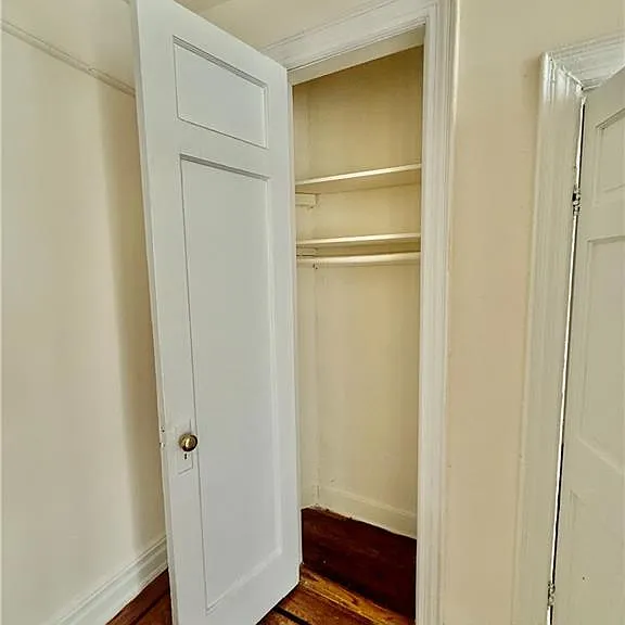 1402 W 4th St #D16 — Photo 6