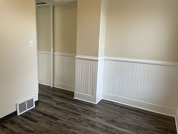 4th image of 1710-14 E Bradford Ave #1E