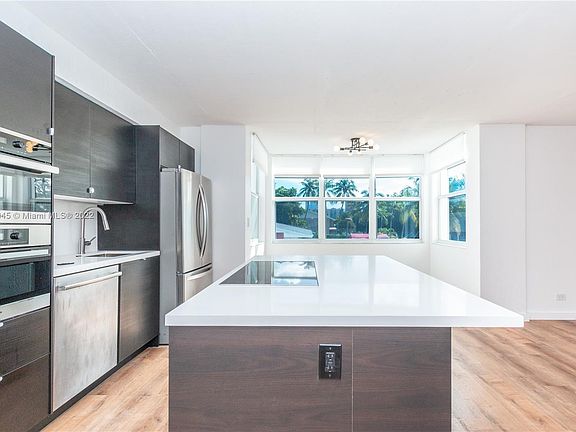 3rd image of 3660 NE 166th St APT 110