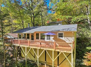 282 Friar Tuck Ln, Maggie Valley, NC 28751