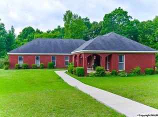 316 Berry Rd, Somerville, AL 35670