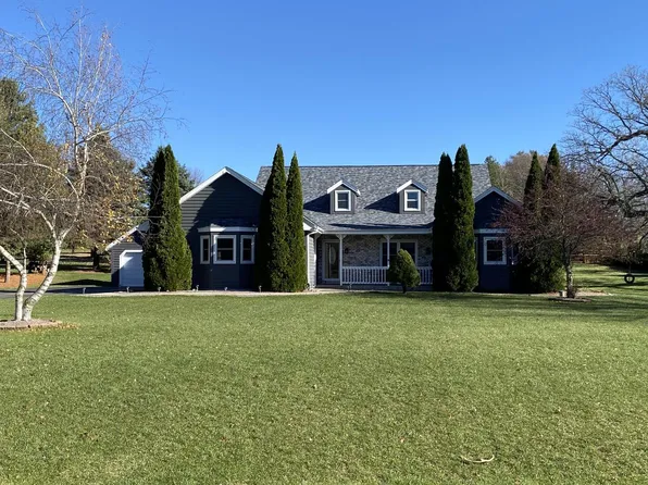 W362S2520 Lisa LANE, Dousman, WI 53118