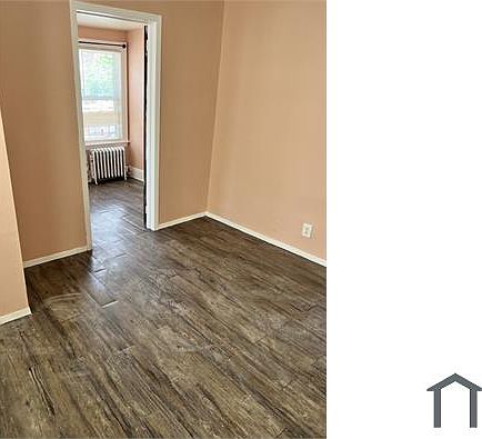 4th image of 14624 106th Ave Floor 1
