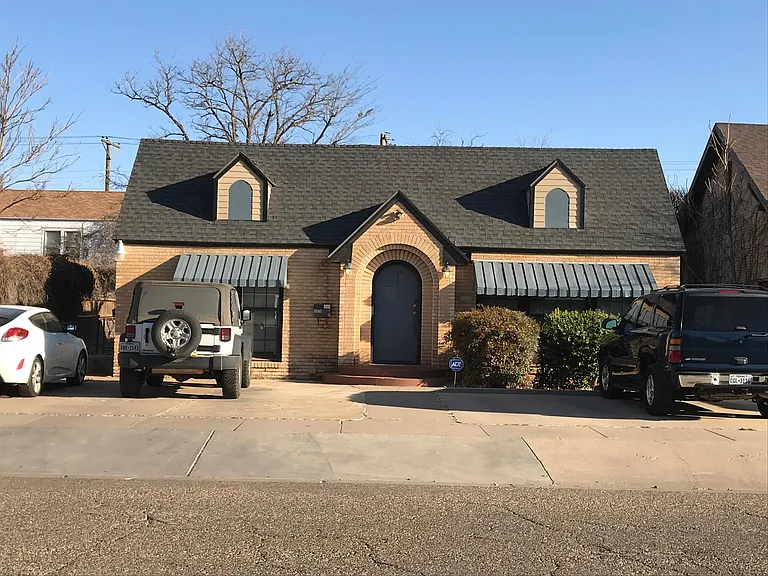 Off-street concrete parking for 2 cars