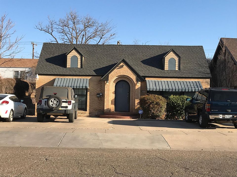 Off-street concrete parking for 2 cars