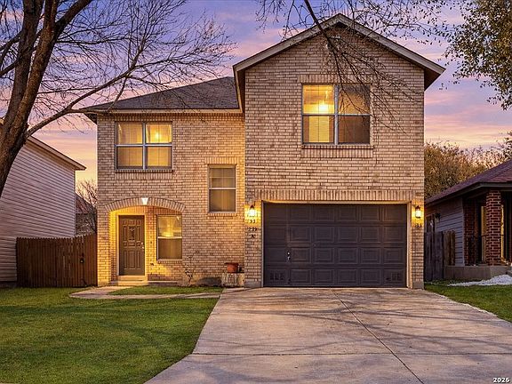 2nd image of 7931 Cortland Oak